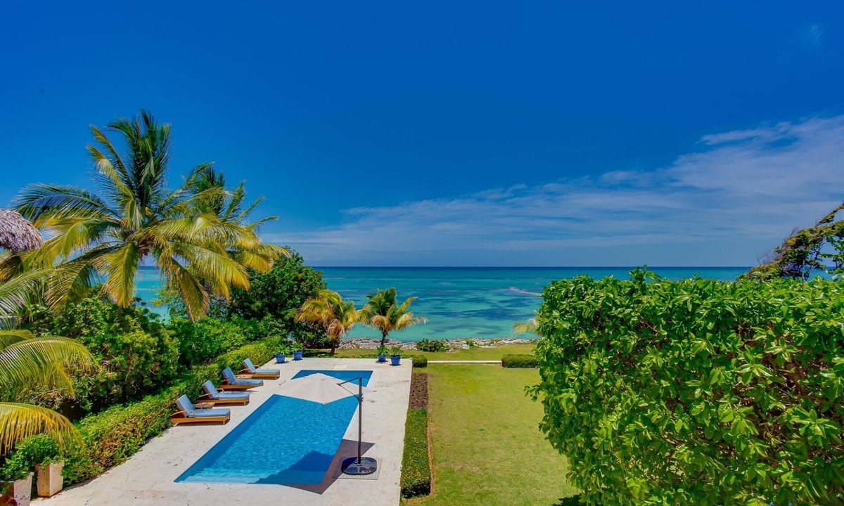 Punta Cana Villa | Cerulean Oceanfront Manor in Punta Cana Resort & Club