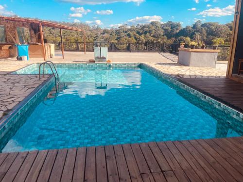 Portao House | Chácara Com Piscina e Vista das Montanhas