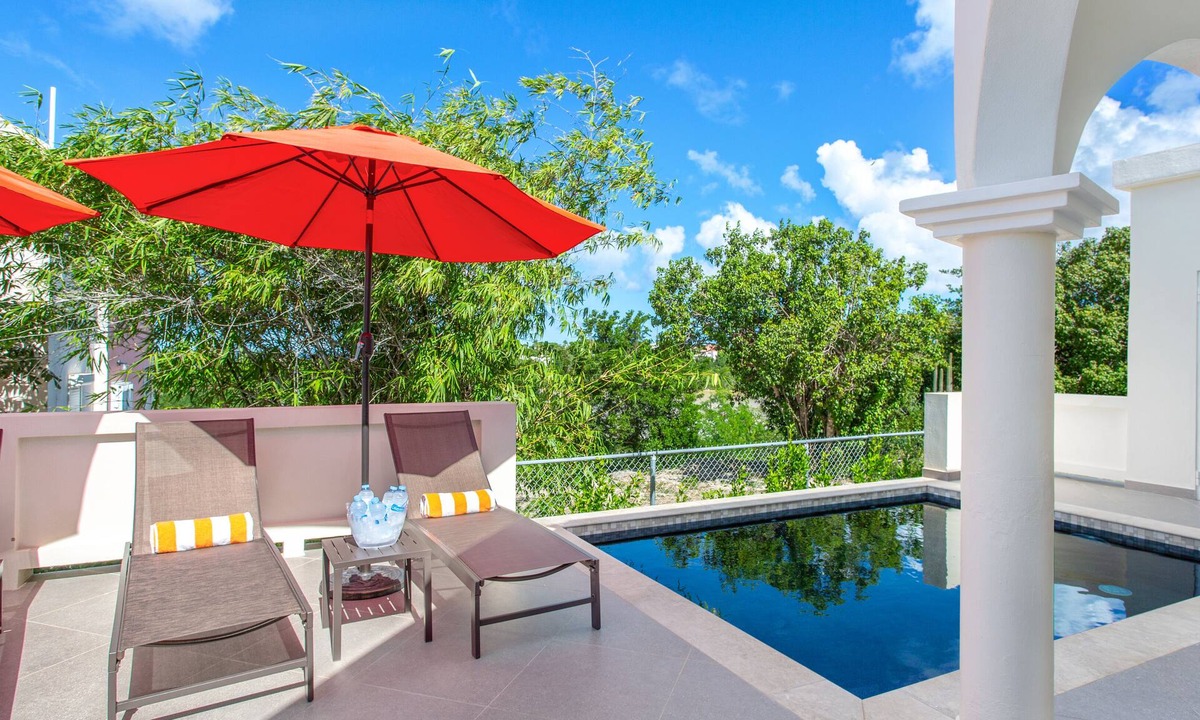 West End Village Villa | Châlet Genesis