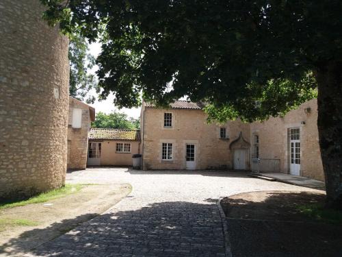 Ayron House | Château d'ayron