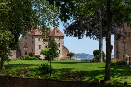 Couches Bed & Breakfast | Château de Couches dit de Marguerite de Bourgogne
