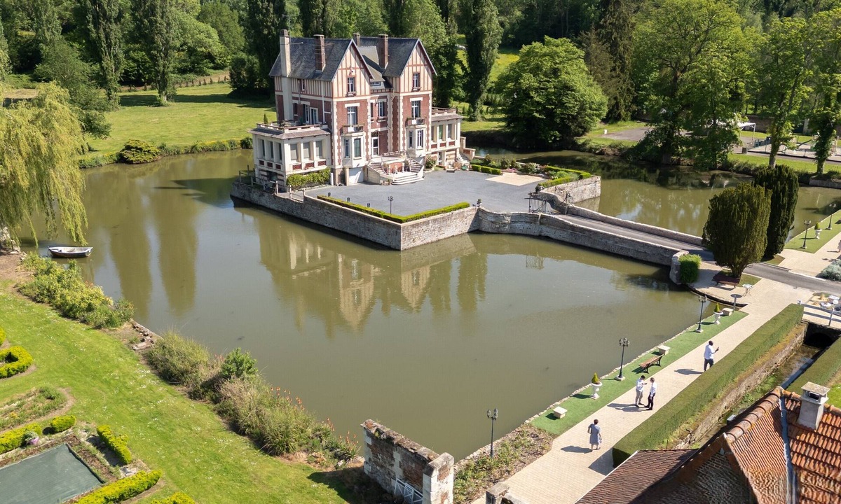 Quesmy House | Château de Quesmy