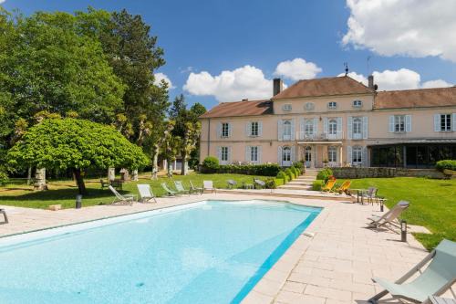 Sampans Hotel | Château Du Mont Joly