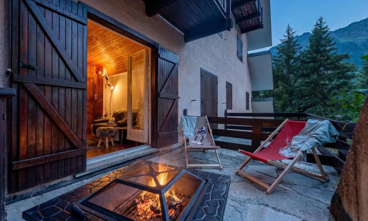 Claviere Apartment | Chaberton Romantic Retreat Ski In Ski Out