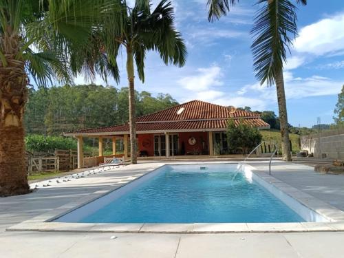 Lagoinha House | Chacara com Piscina e Churrasqueira em Lagoinha