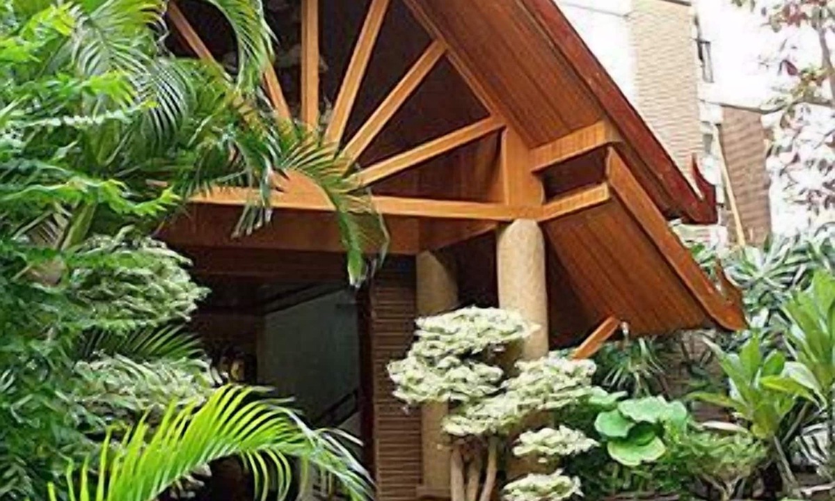 Pattaya Bay Hotel | Chada Thai House