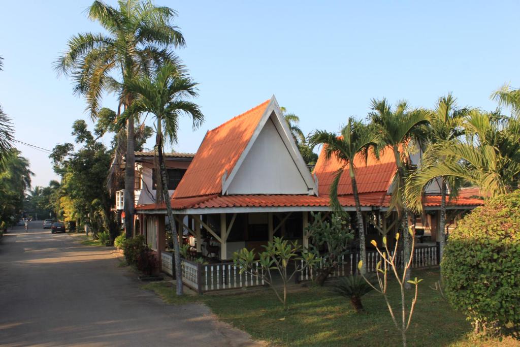 Aranyaprathet House | Chaisuk Bungalow