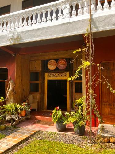 Candikuning Hostel | Chakra Tavern