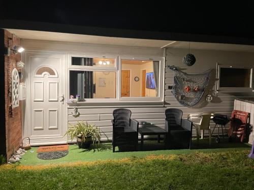 Great Yarmouth Ski Chalet | Chalet 88
