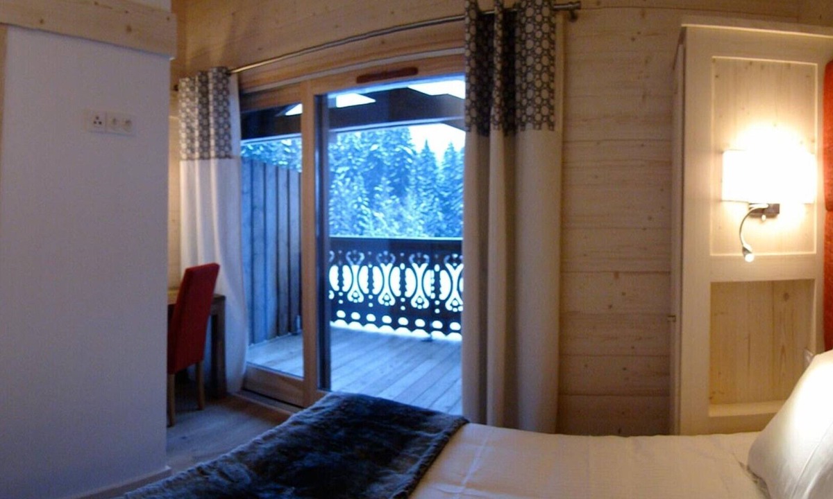 Les Gets Ski Chalet | Chalet Adelphine 5 *****