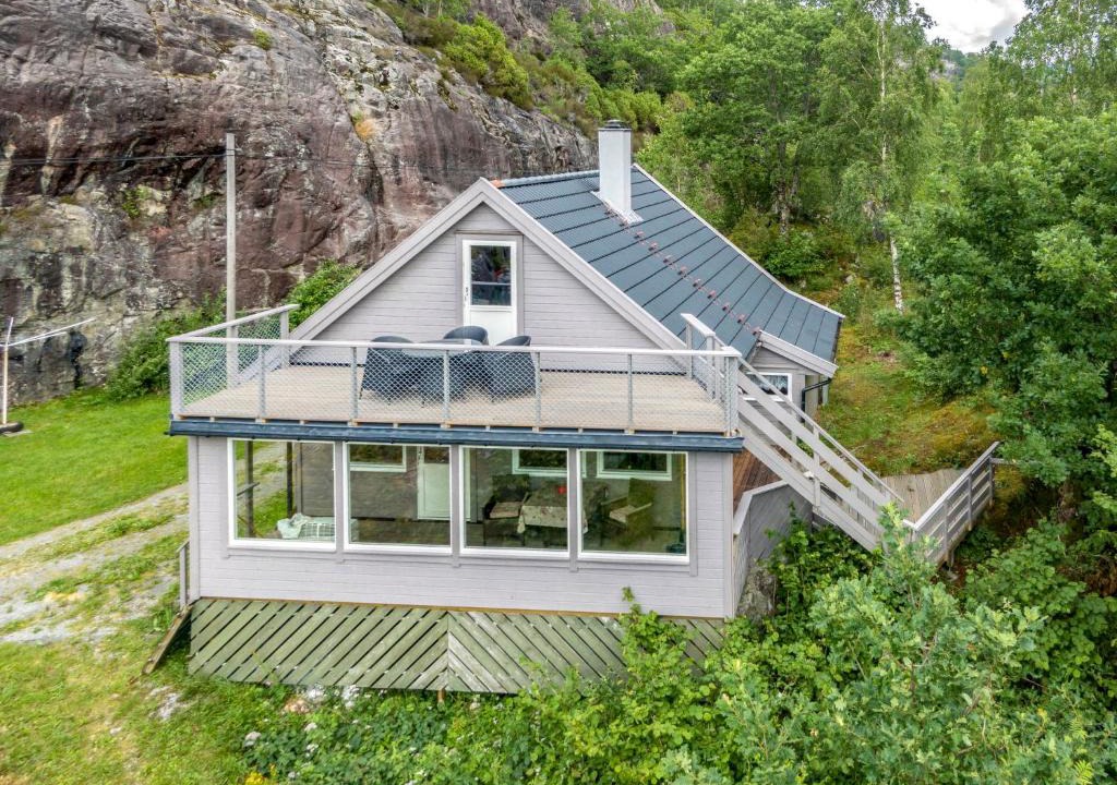 Kvinnherad Ski Chalet | Chalet Åkrafjorden - FJH340 by Interhome