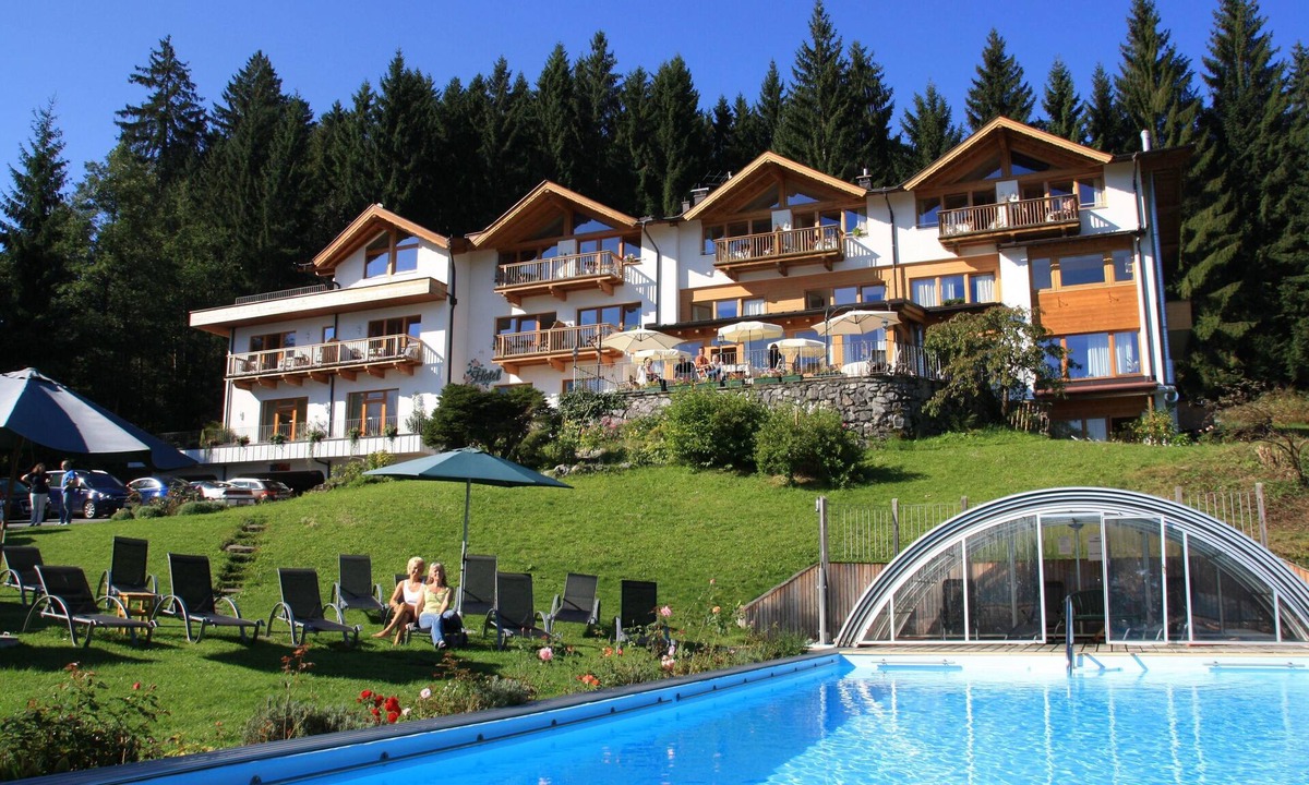 Oberndorf bei Kitzbuhel Apartment | Chalet/Apartment mit Gartenblick im Gartenhotel Rosenhof bei Kitzbühel