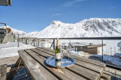 Tignes le Lac Ski Chalet | Chalet Arktic - Catered Chalet - Sleeps 14