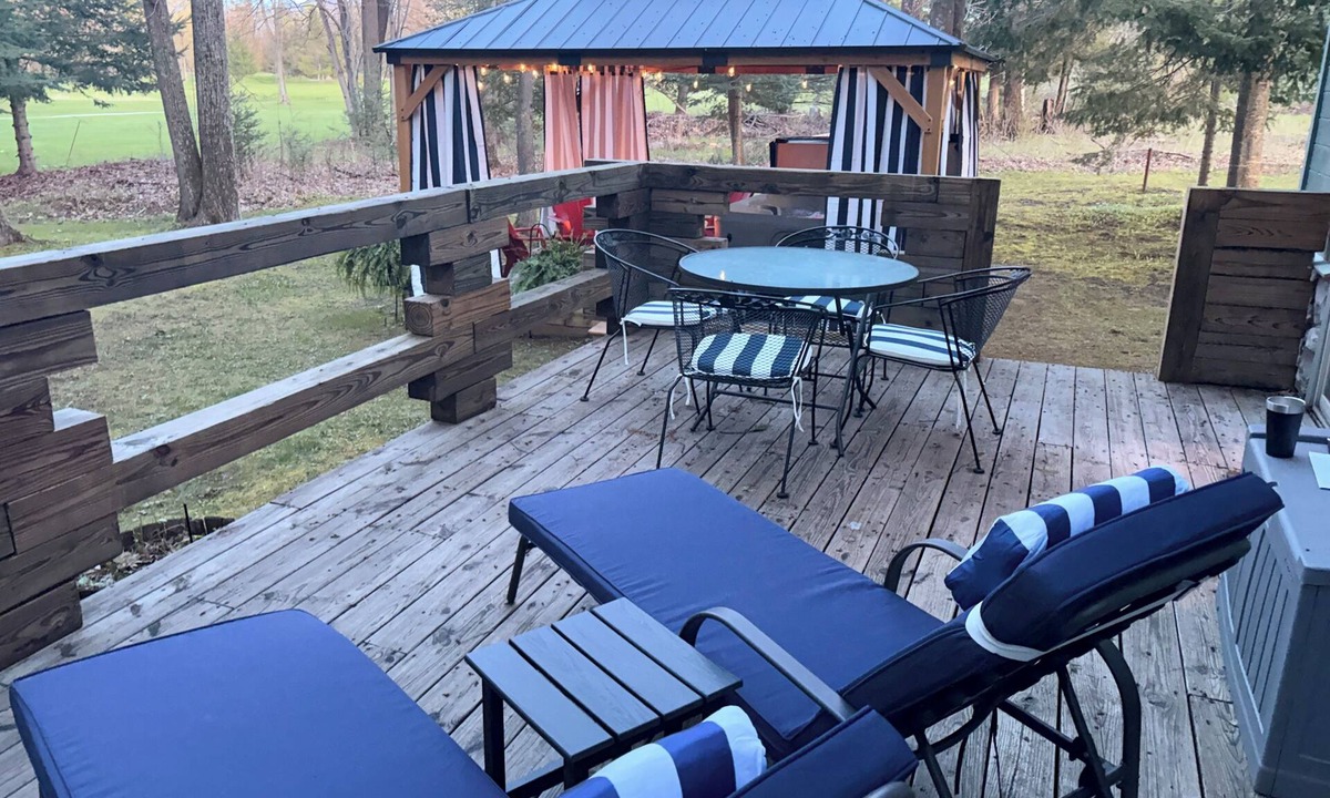 Hillman Ski Chalet | Chalet at Thunder Bay Hot tub Pontoon Boat Pet friendly