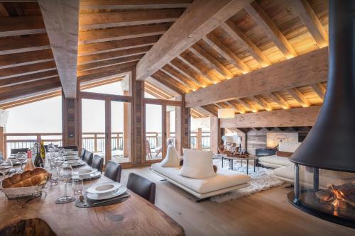 Le Bettaix Ski Chalet | Chalet Celestia - OVO Network