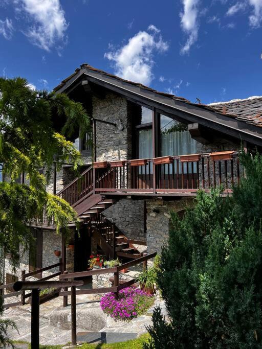 Cheverel Ski Chalet | Chalet Cheverel (AO)