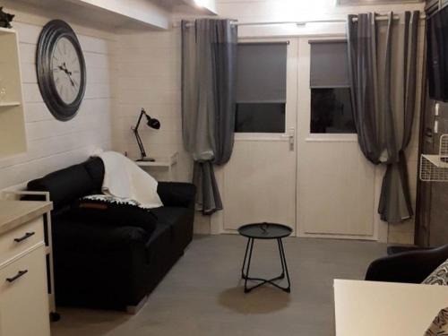 Paluds de Noves Other | Chalet climatisé - 2 pers. - API-1-52-2804