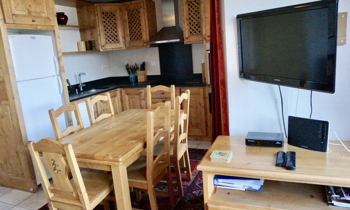 Montalbert Apartment | Chalet de Montalbert 32C, 5-7 pers, Ski in Ski out
