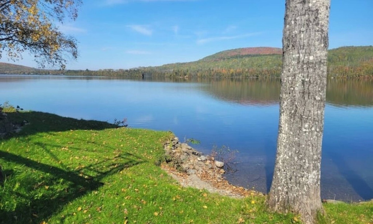 Riviere-Bleue Ski Chalet | Chalet des frontières-Le 520 Lac Long Riviere-Bleue