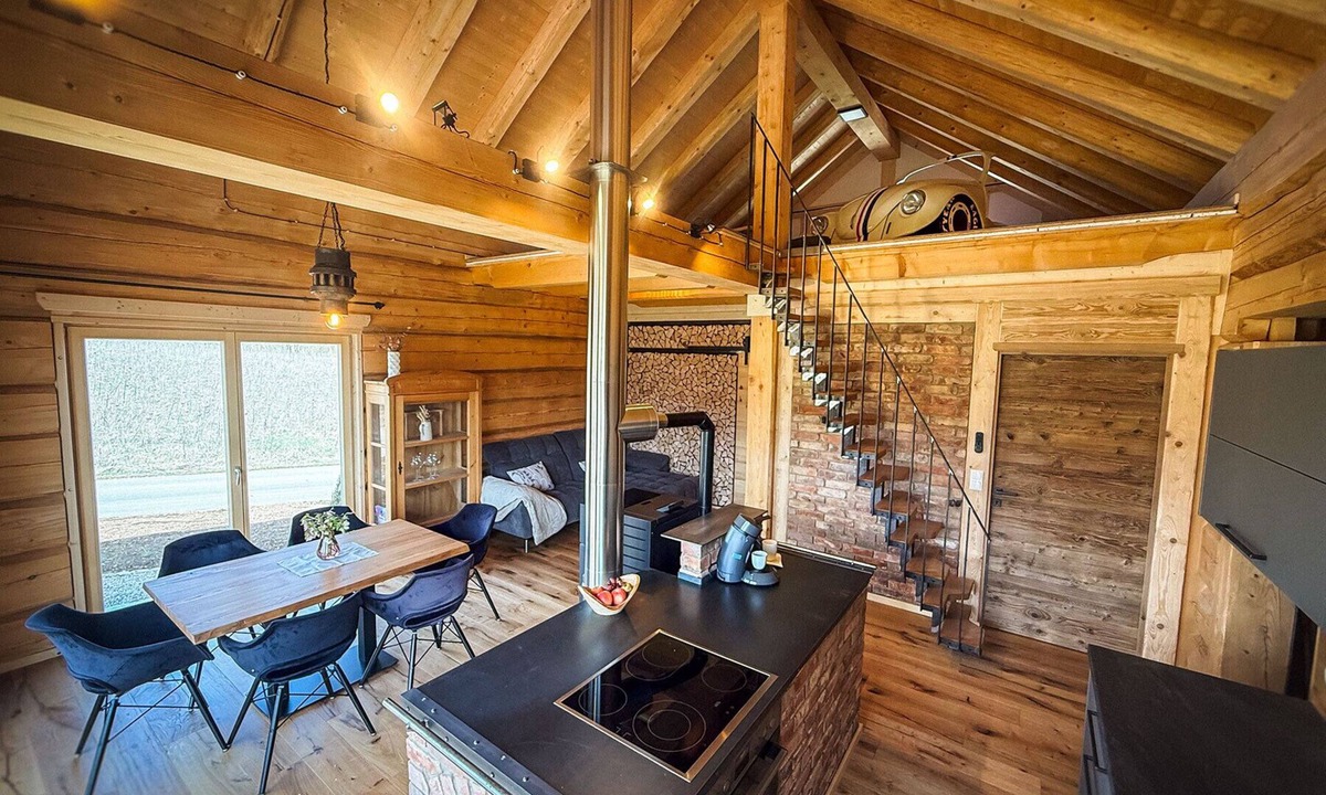 Raitenbuch Ski Chalet | Chalet Flora - Your feel-good chalet with sauna & fireplace in the Franconian Lake District