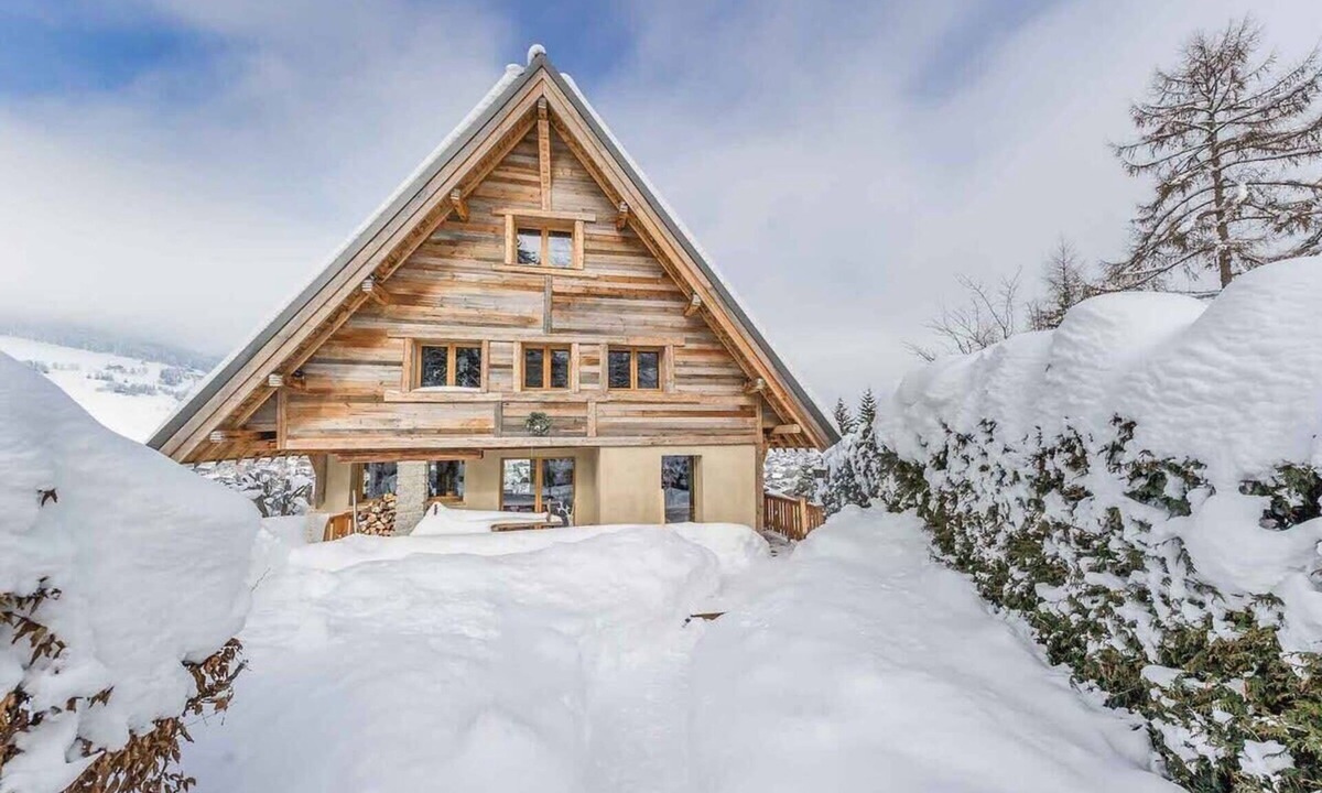 Le Planellet Ski Chalet | Chalet Hermine
