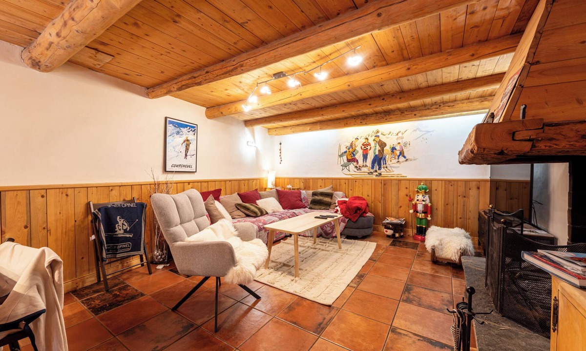 Saint-Bon-Tarentaise Ski Chalet | Chalet 'Le Persan Courchevel 10 Pl' with Mountain View and Wi-Fi