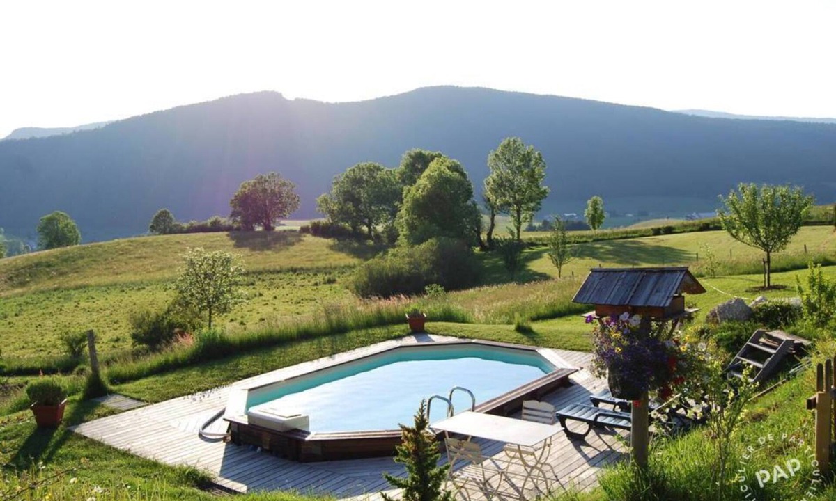 Villard-de-Lans Ski Chalet | Chalet 'Les Castors' with Mountain View, Private Pool and Wi-Fi