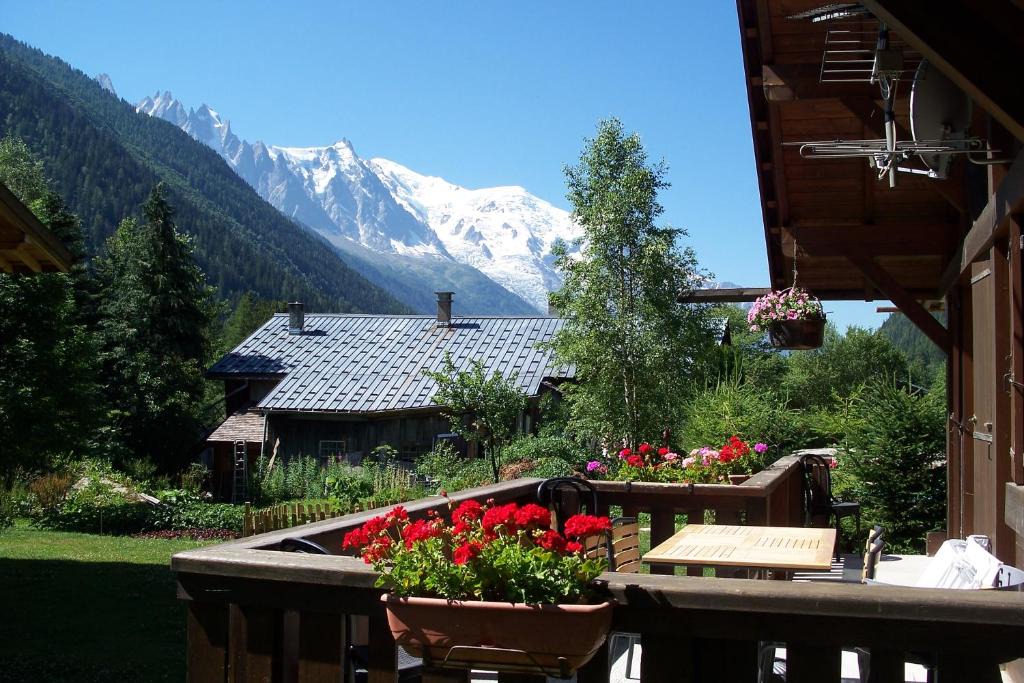 Chamonix-Mont-Blanc Ski Chalet | Chalet * Lioutraz *