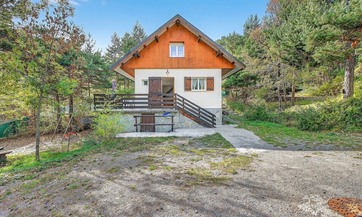 Meolans-Revel House | Chalet "Ma Bonne Etoile" with Mountain View, Private Terrace and Wi-Fi