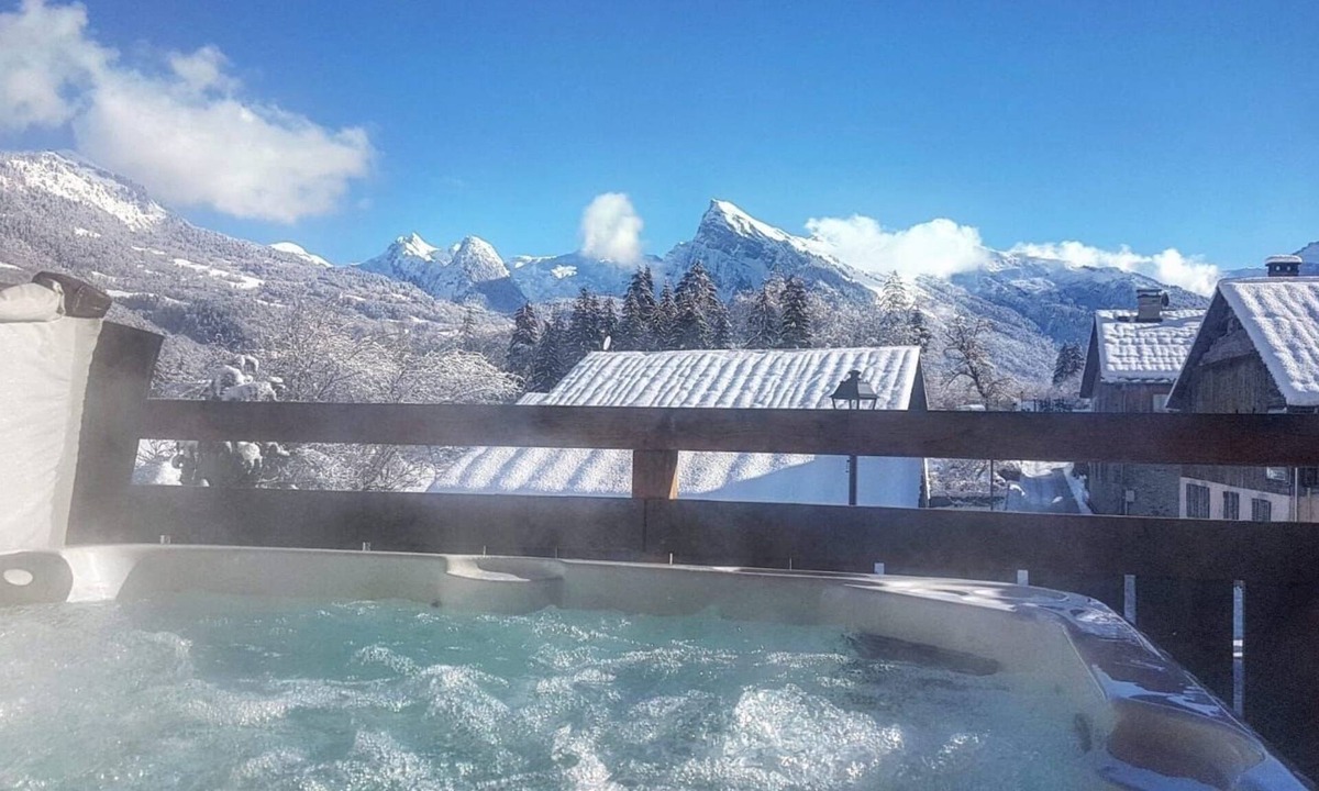 Morillon Ski Chalet | Chalet Pomet, Catered Ski Chalet, 5 en-suite bedrooms and kids den and hot tub