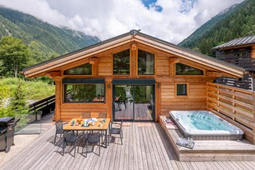 Le Lavancher Ski Chalet | Chalet Seven Summits - Pool - Sauna - Jacuzzi - By Cozee Rentals