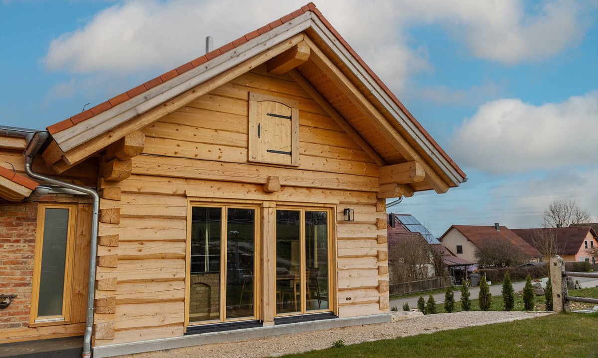 Raitenbuch Ski Chalet | Chalet Silva - with sauna and hot tub in the Franconian Lake District (3 nights, 5 pers.)