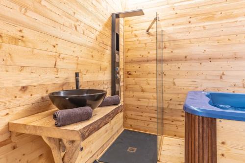 Vetriolo Terme House | Chalet & SPA Privata - Baita al Frassino, Ospitar