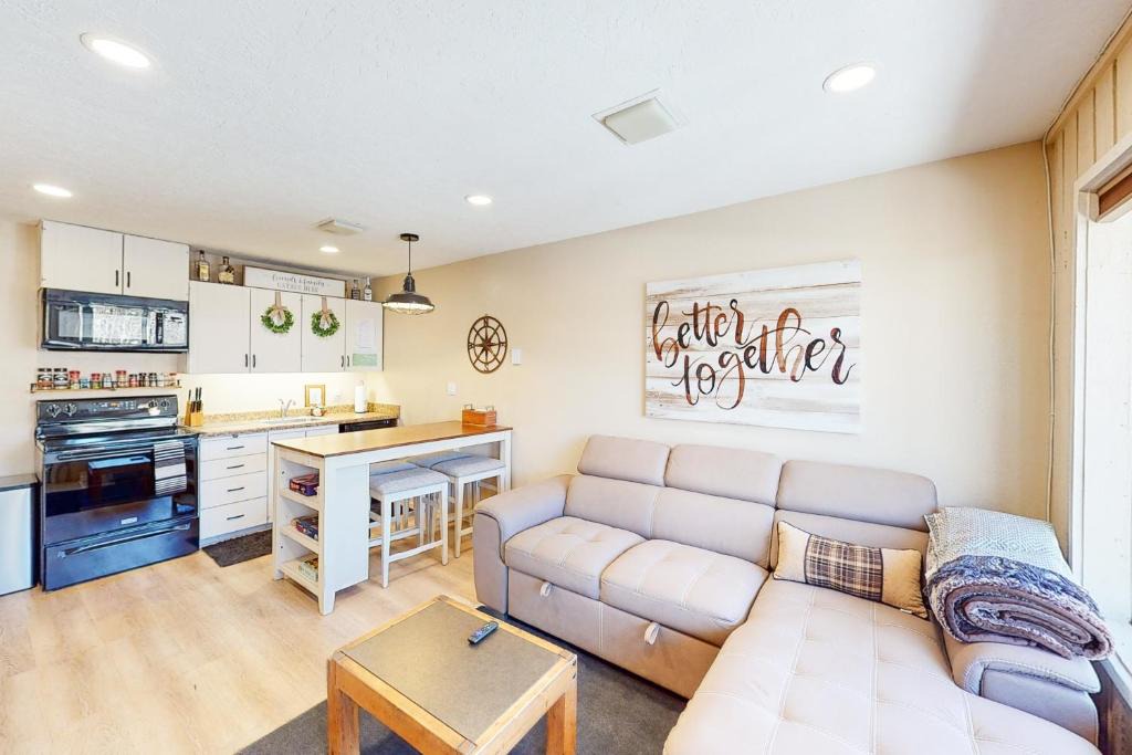 Brian Head Apartment | Chalet Village #16B