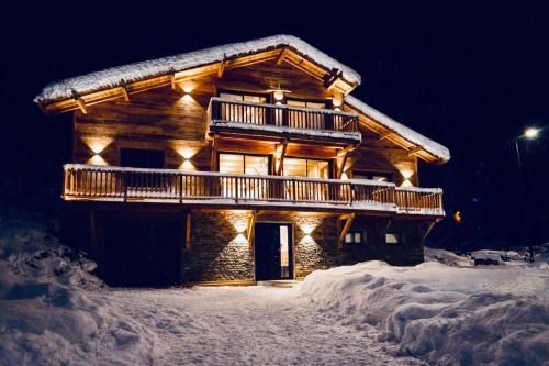 Allos Ski Chalet | Chalet White Ecrin