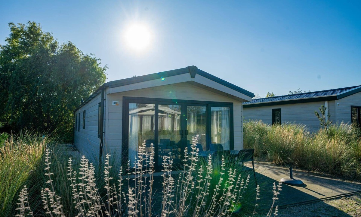 Hellevoetsluis House | Chalet with 2 bedrooms and a dishwasher