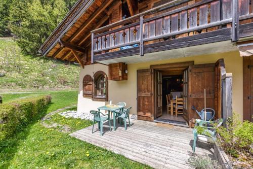 Chamonix-Mont-Blanc Apartment | Chalets d'Henri 67 - Happy Rentals