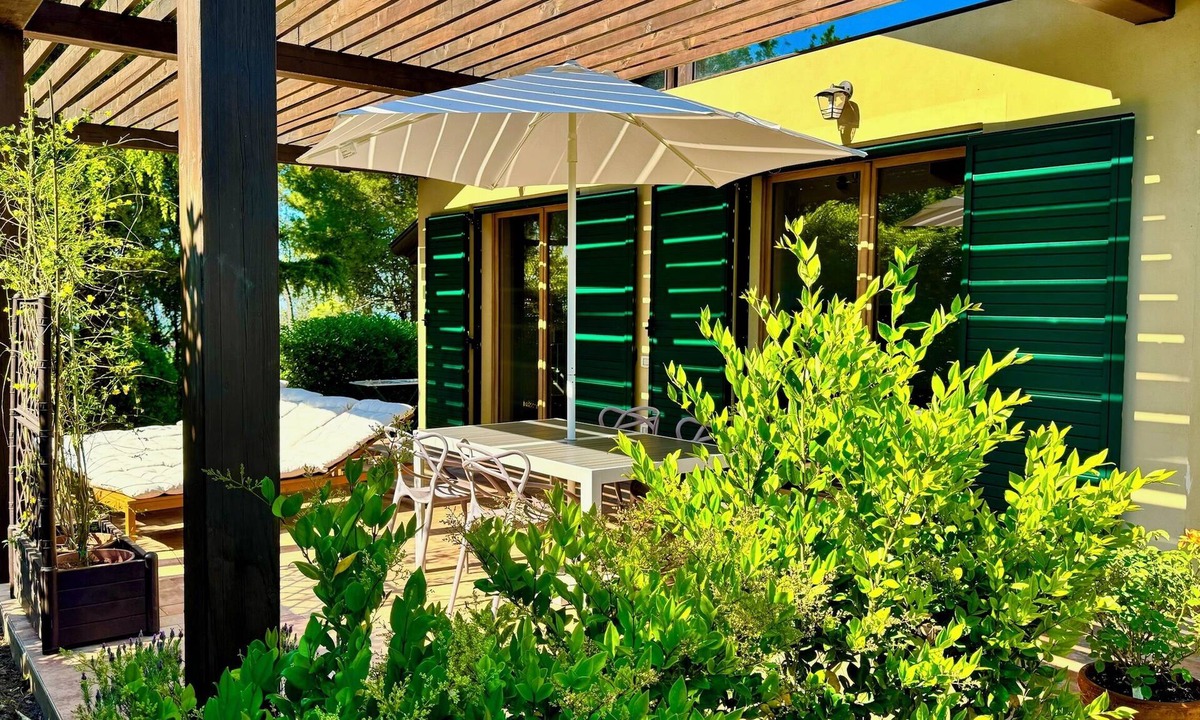Misano Monte Ski Chalet | ChaletSoleLuna sea view, Italian Villa, Riccione Misano, Pet Friendly!