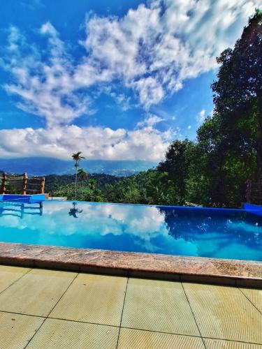 Anachal Resort | Chalona Hill View