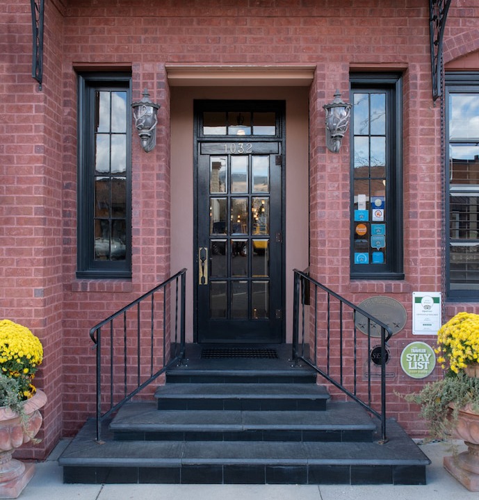 Cody Hotel | Chamberlin Inn