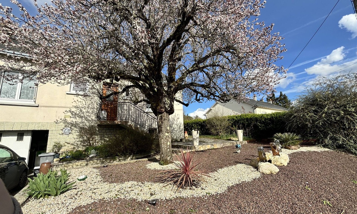 Sainte-Maure-de-Touraine Bed & Breakfast | Chambre Dans Maison Partagée au Cœur de la Touraine