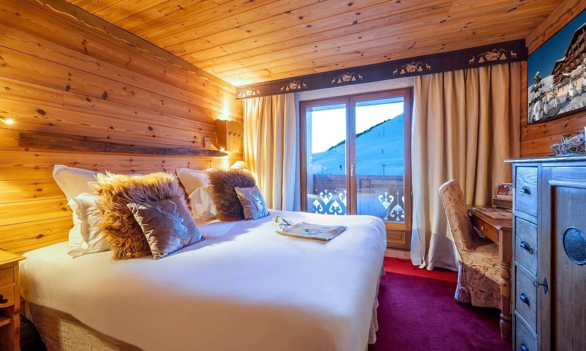 Huez Hotel | Chambre communicante, balcon, ski aux pieds