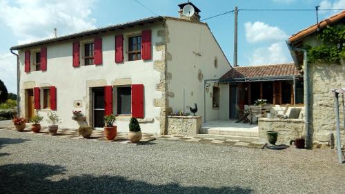 Saint-Martin-les-Melle Bed & Breakfast | Chambre d'hôtes Les Nénuphars