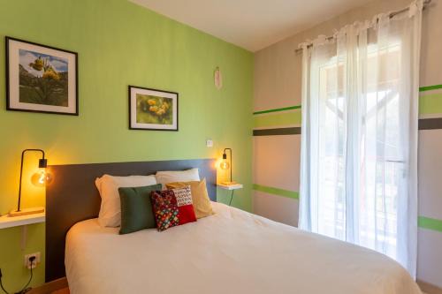 Aroue-Ithorots-Olhaiby Bed & Breakfast | Chambre - Lis