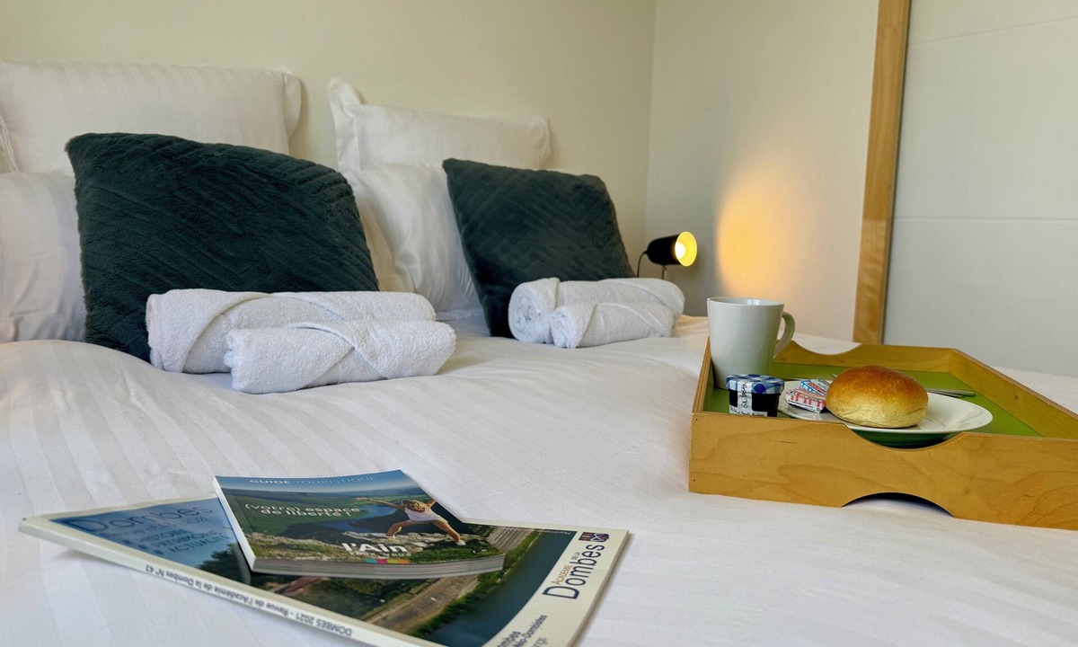 Beynost Bed & Breakfast | Chambres D'hôtes Gite Grange Debout