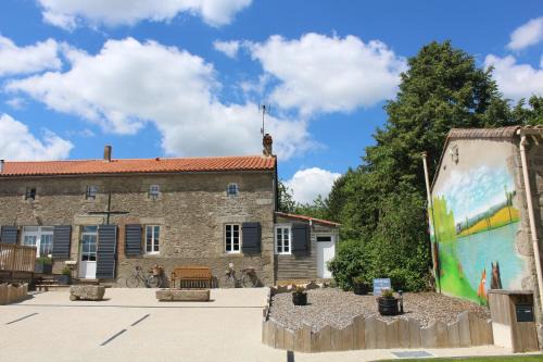 Les Epesses Bed & Breakfast | Chambres d'hôtes Logis Charrier Le Petit Bignon