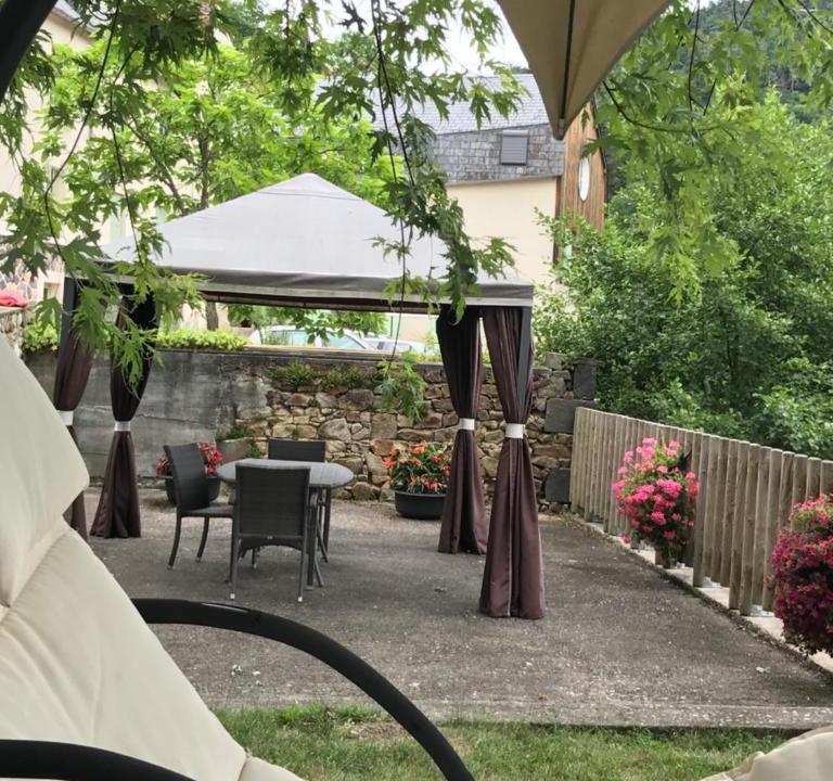 Chateauneuf-les-Bains Bed & Breakfast | Chambres d'Hotes du Moulin de Lachaux