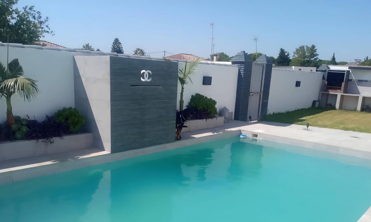 Los Franceses-la Vega Villa | CHANEL villa with private swimming pool and barbecue