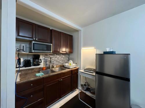 Woodbine Gardens Apartment | Chapman H
