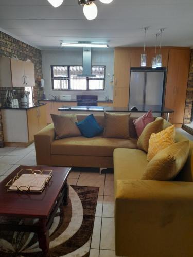 Germiston House | Chappel Hide Out